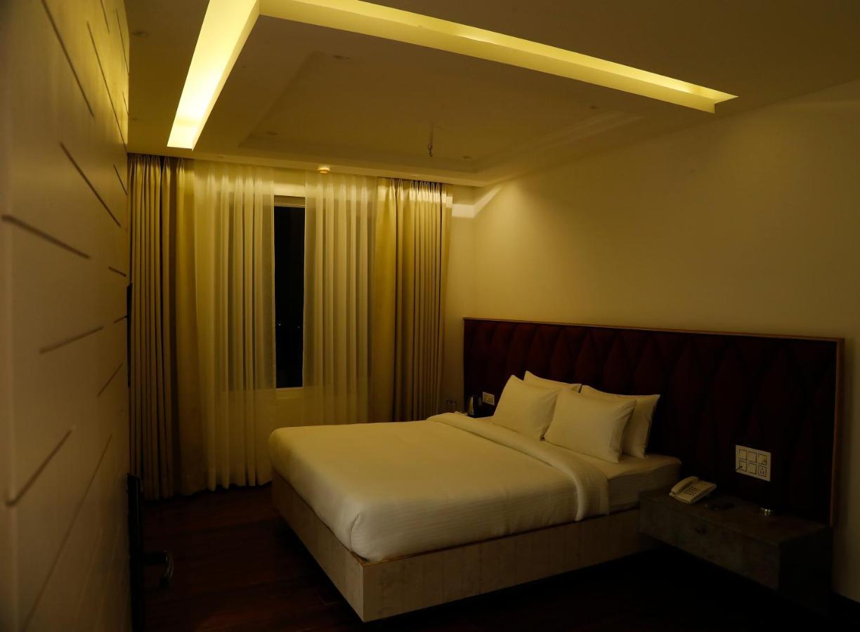 Dayal Hotel 우나 외부 사진