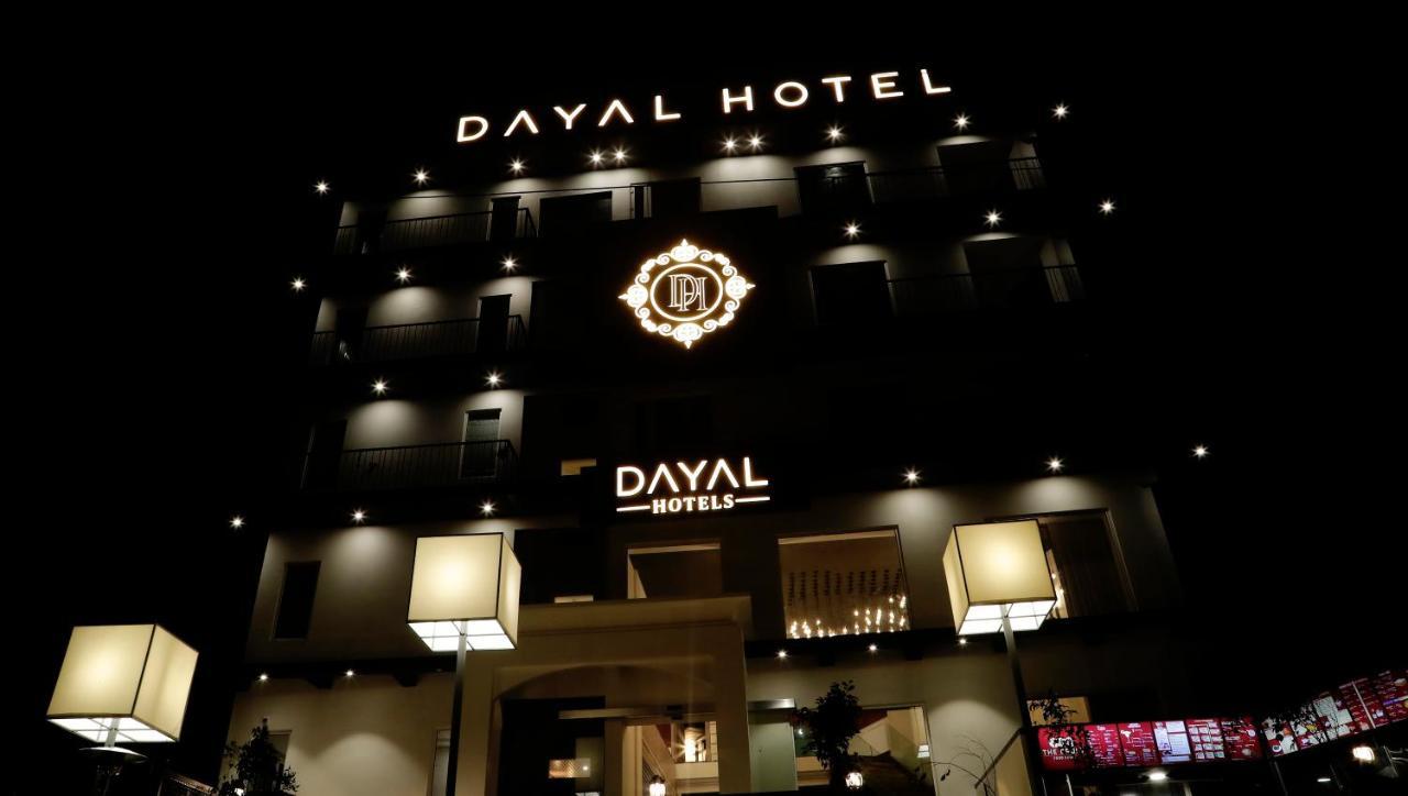 Dayal Hotel 우나 외부 사진